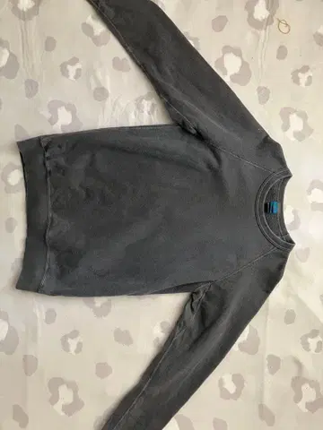 굿온 good on 맨투맨