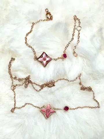 LV 로고 핑크 골드 목걸이 & 팔찌