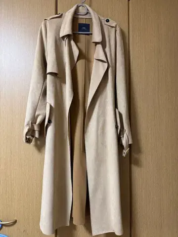 ZARA 베이지 트렌치코트