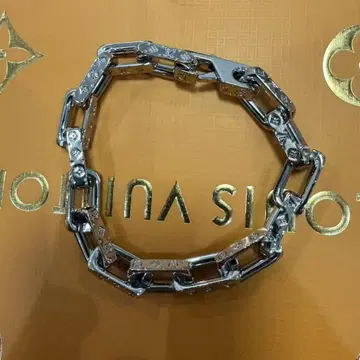 [ 즉시 결제 대환영 ] 팔찌 코리에 체인 모노그램 실버