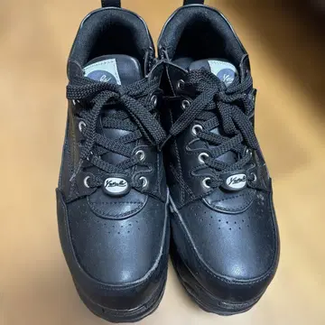 [ YOSUKE ] 통굽 스니커즈