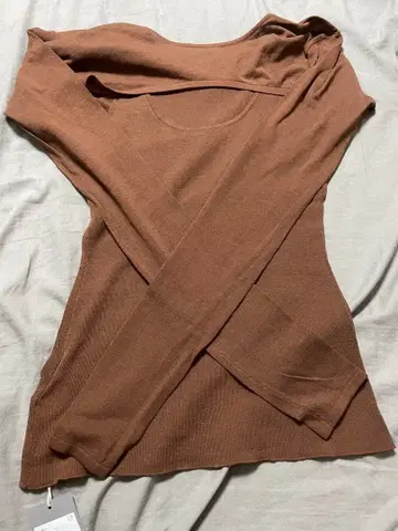 새상품 미사용 긴팔 상의 FREE 사이즈 브라운 캐주얼 티셔츠