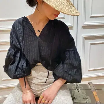 IENA LA BOUCLE 이에나 시어 볼륨 슬리브 블라우스