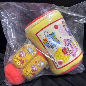 산리오 신춘 복권. 우치데노코즈치풍 케이스 미니 금화풍 마스코트 세트