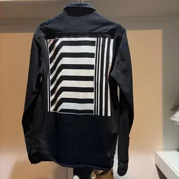 ZARA 블랙 스트라이프 데님 셔츠