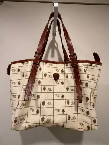 하자품 Felisi 나일론 토트백 브랜드 엠블럼 패턴 얼룩 있음