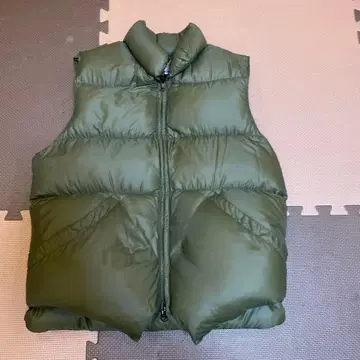 새상품급 크레센트 다운 웍스 다운 베스트 카키 M 사이즈