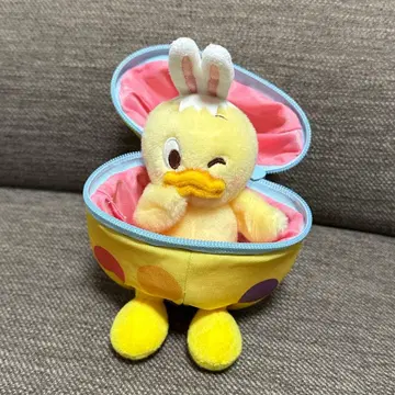 부활절 우사피요 인형 배지