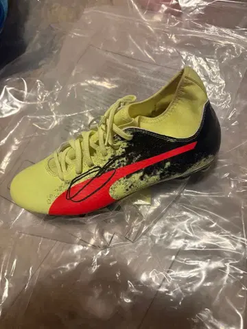 아틀레티코 그리즈만 사인 포함 스파이크