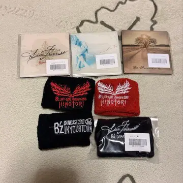 B'z 굿즈 자켓 마그넷과 리스트 밴드