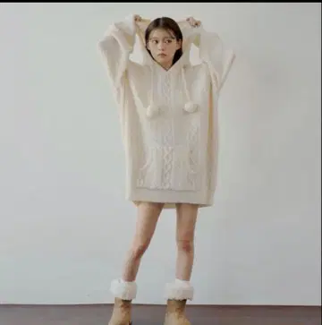 chico 후드 케이블 미니 니트 원피스