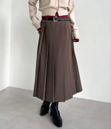 archives 벨트 플리츠 스커트