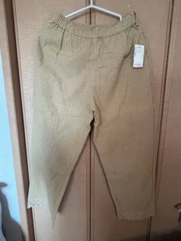 사만사 모스모스 베이지 캐주얼 팬츠