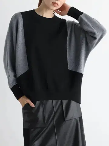 MEDOC original 돌먼 슬리브 배색 니트