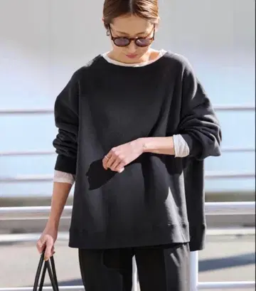 FRAMeWORK 보트넥 와이드 맨투맨 블랙