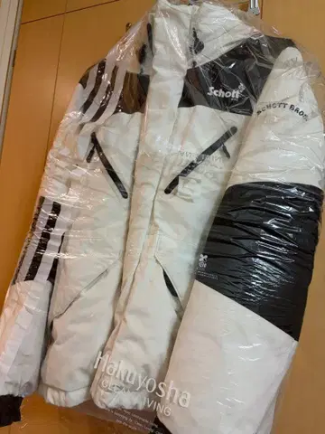 [클리닝 완료] Schott 다운 자켓 화이트