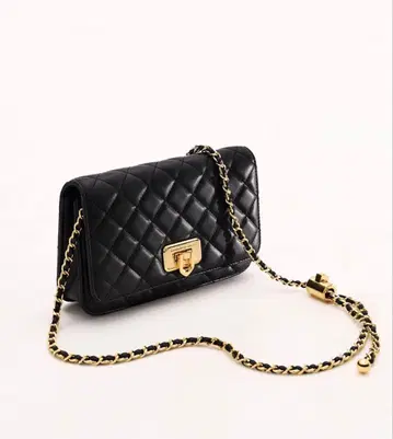 Cressida 크레시다 퀼트 푸시락 클러치