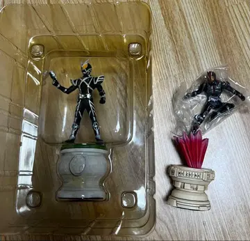 [추첨 한정판] 가면라이더 555 체스 부품 델타 & 파이즈 받침대 포함