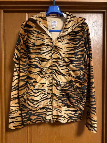 US RAGS USA제 타이거 패턴 애니멀 무늬 M 사이즈 후드티