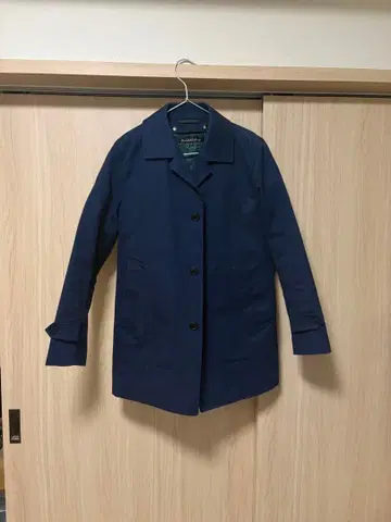 유나이티드 애로우즈 그린 레이블 릴랙싱 네이비 코트