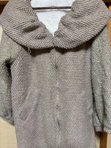 TSUMORI CHISATO 후드 부착 롱 코트