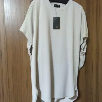 야마다야 2026 Aga 루즈핏 크림색 티셔츠