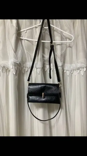 블랙 숄더백