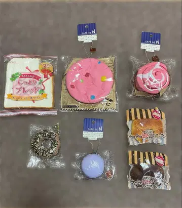 스퀴즈 묶음 판매 CAFE de N 빵 도넛 미개봉 새상품 택 포함