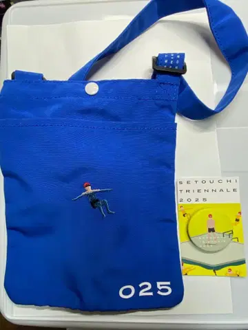 SETOUCHI TRIENNALE 2025 사코슈 1개, 캔뱃지 1개