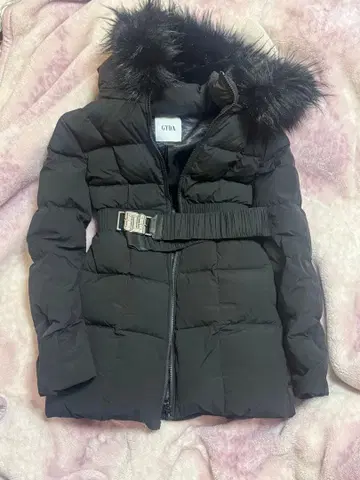 GYDA GD 벨트 부착 롱 다운 코트