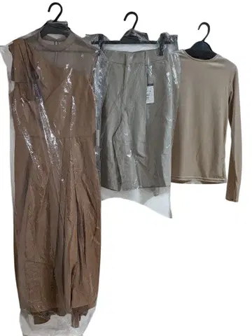 스콧 클럽 숄더 리본 본드 원피스 하프 팬츠 벨로아 상의