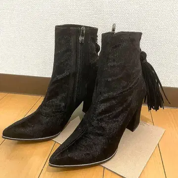 긴자 카네마츠 프린지 장식 스웨이드 숏부츠 블랙 23.5cm 새상품급