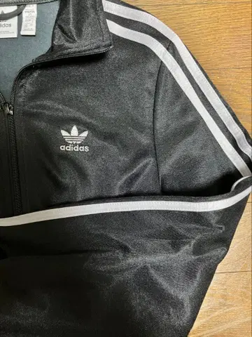 [ 1/31까지 판매 ] adidas 크롭 트랙 자켓