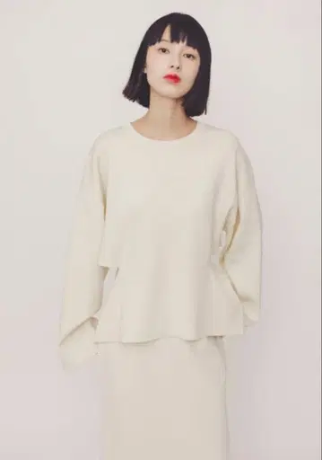 MYNE 사이드 슬릿 니트 화이트