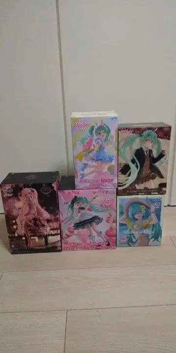 하츠네 미쿠 5체 세트