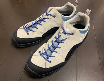 새상품급 하이테크 hi-tec 스니커즈 사이즈 30