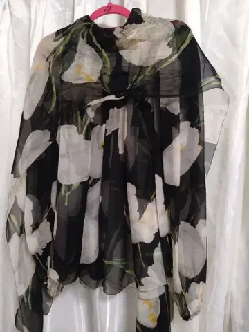 쉬폰 꽃무늬 긴팔 블라우스 돌체앤가바나