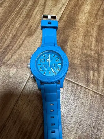 NIXON WIZARD 블루 손목시계 40mm