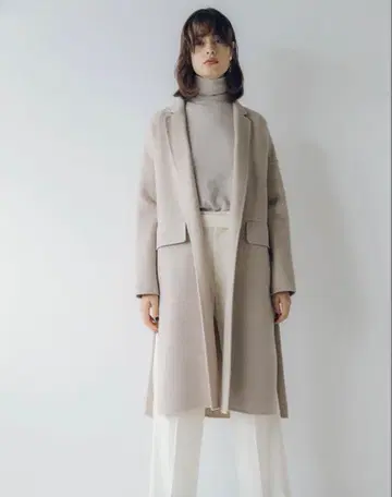 stunning lure 리버 코트 베이지