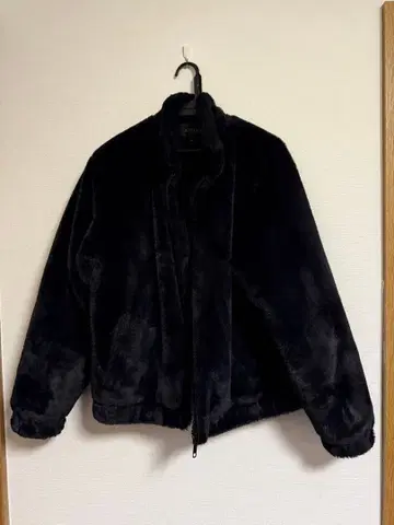 CASPER JOHN AIVER 오버사이즈 퍼블루존