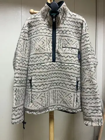 1월 5일까지 판매 Patagonia 그리세이드 마리 사이즈 M