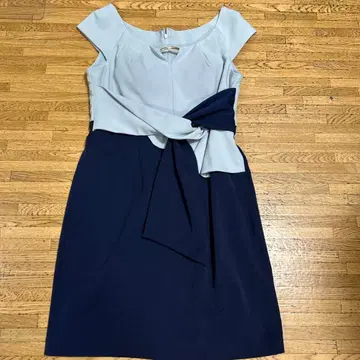 jewels 블루 계열 캬바쿠라 미니 드레스