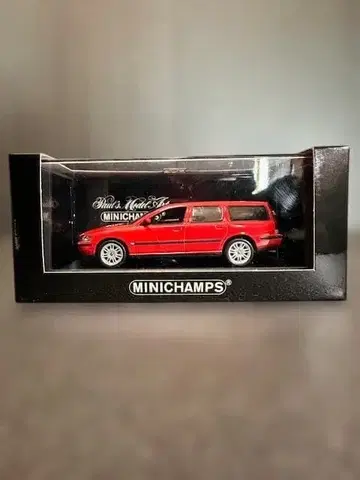 [ MINICHAMPS ] 볼보 V70 ( 2000 ) 빨간색 1/43