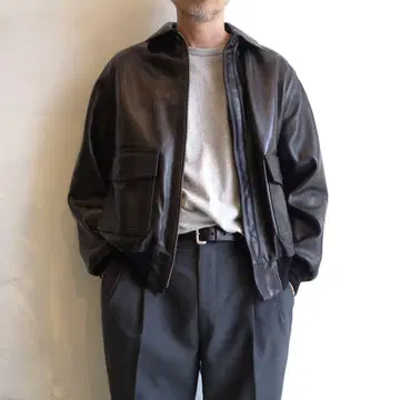 LOEFF 램 가죽 A-2 플라이트 자켓