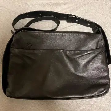 ear PAPILLONNER (이아파피요네) 2WAY 천연 가죽 숄더백