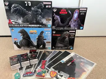 제일복권 고질라 피규어