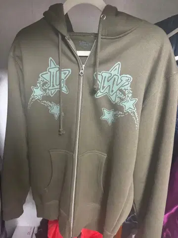 little willow 지퍼 후드티