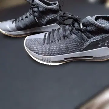 하이컷 언더아머 27cm