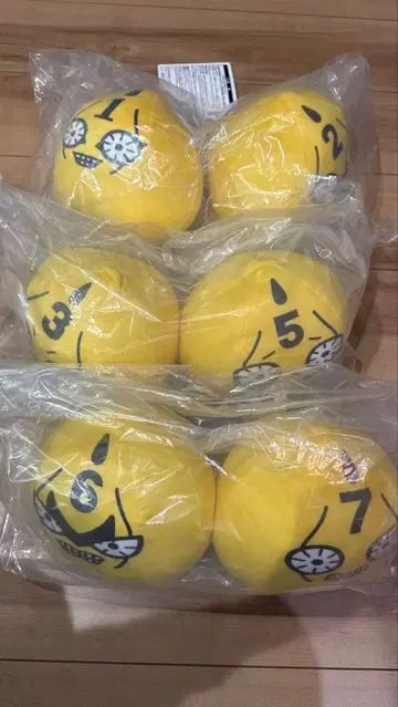 제일복권 죠죠의 기묘한 모험 G상 모찌모찌모찌 컴프 세트