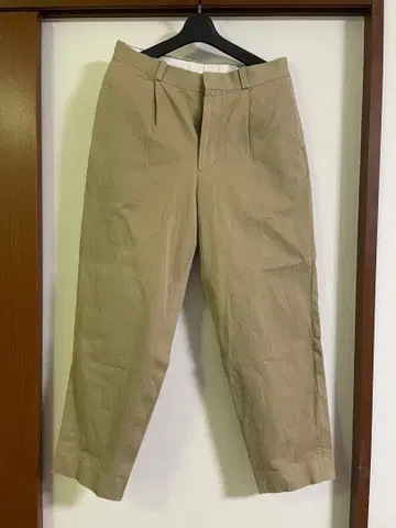 YAECA 치노 팬츠 턱 테이퍼드